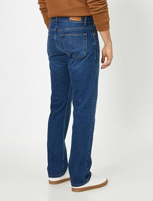 джинсы Материал: %100  Хлопок Параметры модели: рост: 188 cm, грудь: 99, талия: 75, бедра: 95 Надет размер: 27/32