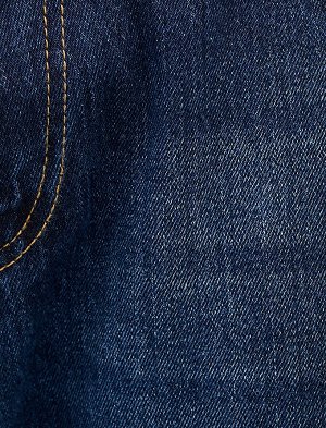 джинсы Материал: %99  Хлопок, %1  эластан Параметры модели: рост: 187 cm, грудь: 88, талия: 73, бедра: 91 Надет размер: 32/34