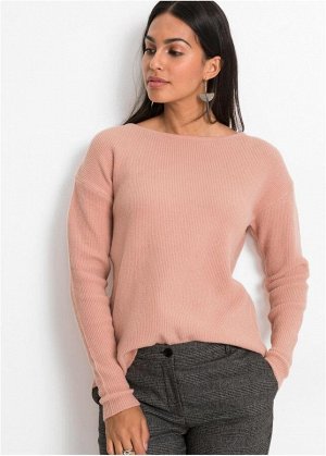 Пуловер в рубчик