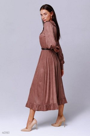 Замшевое платье с воротником цвета капучино