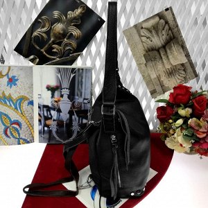 Сумка-рюкзак Bella Borsa из натуральной премиальной кожи чёрного цвета.