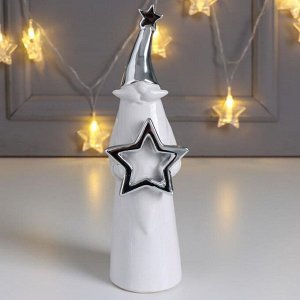 Сувенир керамика "Дедушка Мороз со звёздой" серебро 22,2х6,5х6,5 см