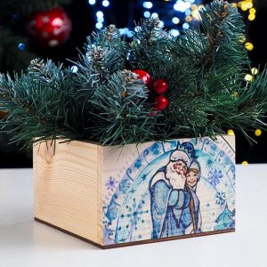 Кашпо деревянное "Дед Мороз и Снегурочка" 14,5?12,5?8 см