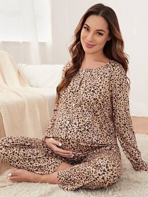Пижамный комплект для беременных с принтом