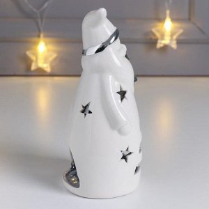 Сувенир керамика подсвечник "Дедушка Мороз с ёлочкой" серебро 15х7х7,3 см