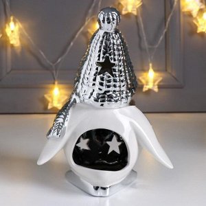 Сувенир керамика подсвечник "Пингвин в шапке и шарфике" серебро 19х11х14 см