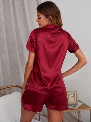 Атласная пижама с вышивкой