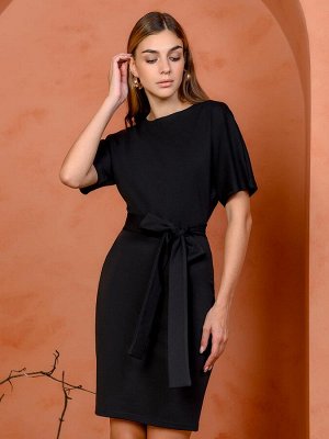 Платье черное длины мини с поясом и рукавом "летучая мышь"