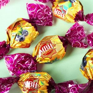 Шоколадные конфеты «С новым годом» со взрывной карамелью, вкус: черника, 150 г.