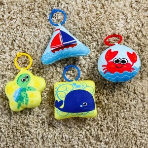 Крошка Я Развивающий коврик «Подводная сказка», 4 мягкие игрушки, d80см