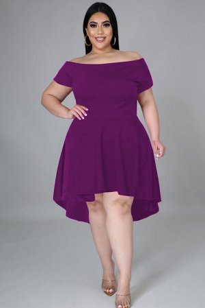 Фиолетовое однотонное мини-платье плюс сайз с открытыми плечами