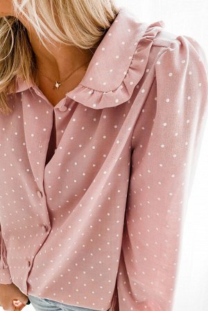 Розовая рубашка в горошек с рюшами на воротнике
