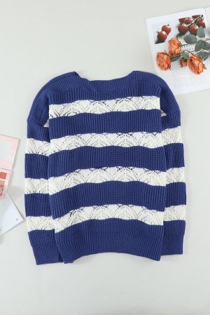 Сине-белый полосатый вязаный свитер с перфорацией
