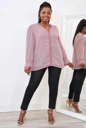 Розовая блуза плюс сайз в горошек с V-образным вырезом и кружевной отделкой