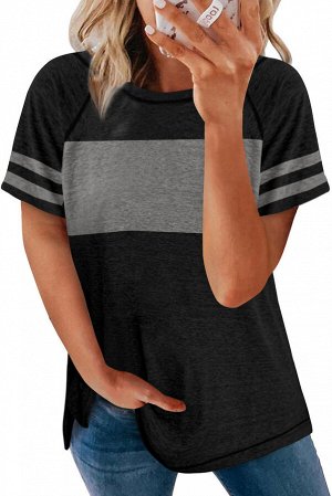 Черно-серая футболка с полосами на рукавах