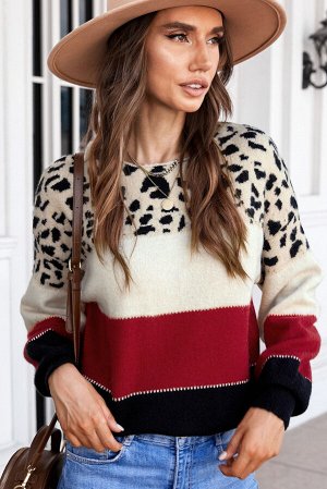 Красный свитер с черно-белыми вставками и леопардовым принтом