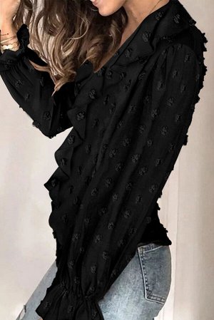 Черная блуза в горошек с V-образным вырезом и рюшами