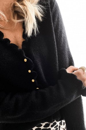 Черный вязаный свитер-кардиган с застежкой на пуговицах и V-образным вырезом с рюшами