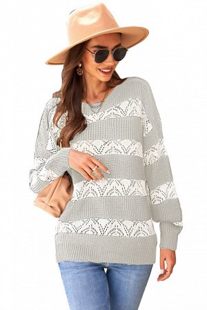 Серо-белый полосатый вязаный свитер с перфорацией