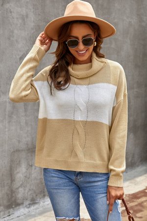 Желто-белый вязаный свитер с воротником-хомут
