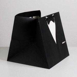 Пакет квадратный «Костюм», 30 × 30 × 30 см