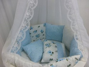 Бортики в кроватку цветы голубые