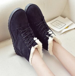Женские ботинки с шнуровкоой, цвет черный