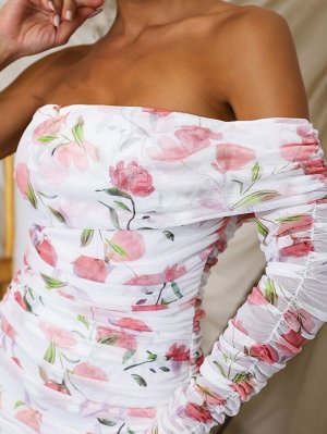 Сетчатое облегающее платье на одно плечо со сборками с цветочным принтом