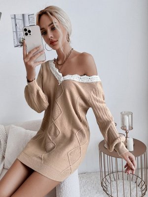 Платье-свитер с V-образным воротником и кружевной отделкой