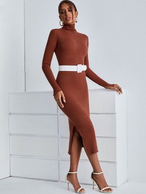 Платье-свитер с высоким воротником с разрезом без пояса