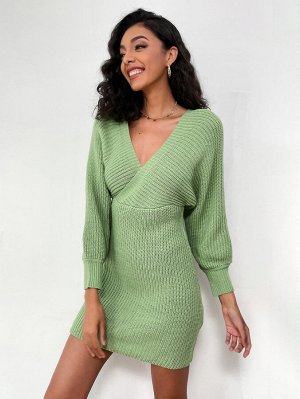 Платье-свитер в рубчик с v-образным воротником