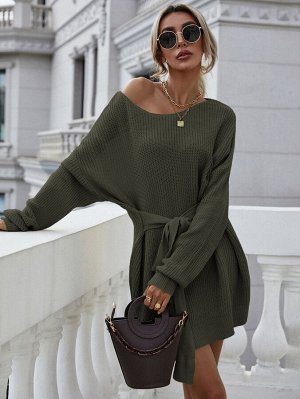 Платье-свитер с оригинальным рукавом