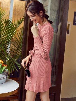 Simplee Вязаное платье-свитер в рубчик с поясом
