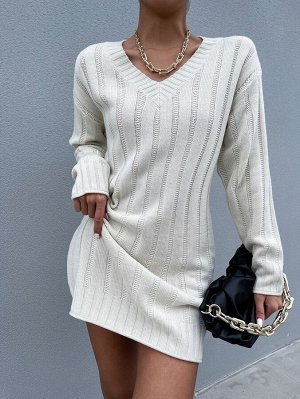 Платье-свитер с v-образным воротником без пояса