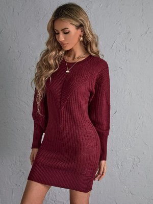 Вязаное платье-свитер в рубчик без ремня