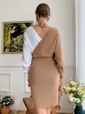 Платье-свитер контрастный с рукавами "доломан" с завязками по бокам