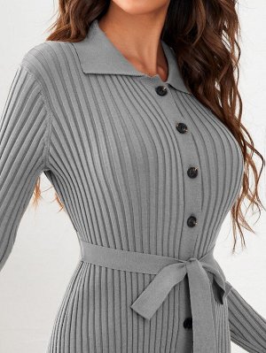 Платье-свитер на пуговицах с поясом