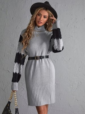 Платье-свитер в полоску с высоким воротником без пояса