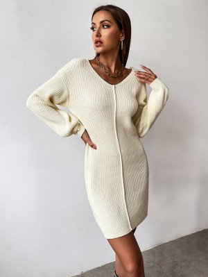 Платье-свитер с разрезом шов