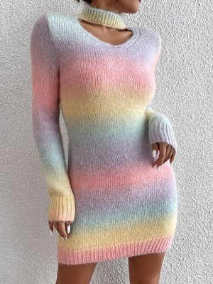 Облегающее платье-свитер омбре чокер без пояса