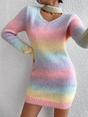 Облегающее платье-свитер омбре чокер без пояса