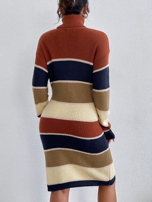 Платье-свитер в полоску без пояса