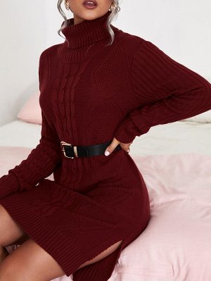 Платье-свитер с высоким воротником вязаный с разрезом без пояса