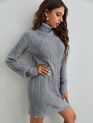 Вязаное платье-свитер без ремня
