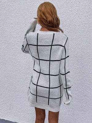 Платье-свитер в клетку с рисунком без пояса