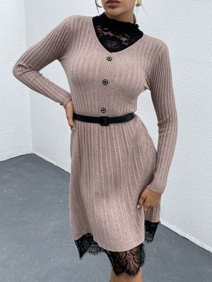 Платье-свитер с кружевной отделкой на пуговицах с поясом