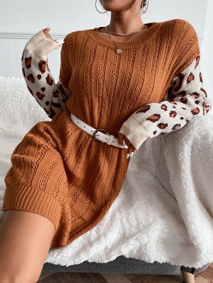 Вязаное облегающее платье-свитер в рубчик с леопардовым узором