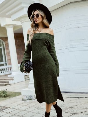 Платье-свитер с открытыми плечами складной высоким разрезом без пояса