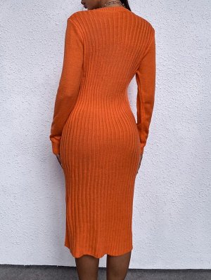 Платье-свитер с разрезом в рубчик без пояса
