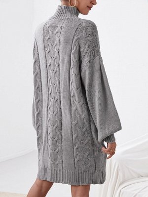 Вязаное платье-свитер с воротником-стойкой без пояса